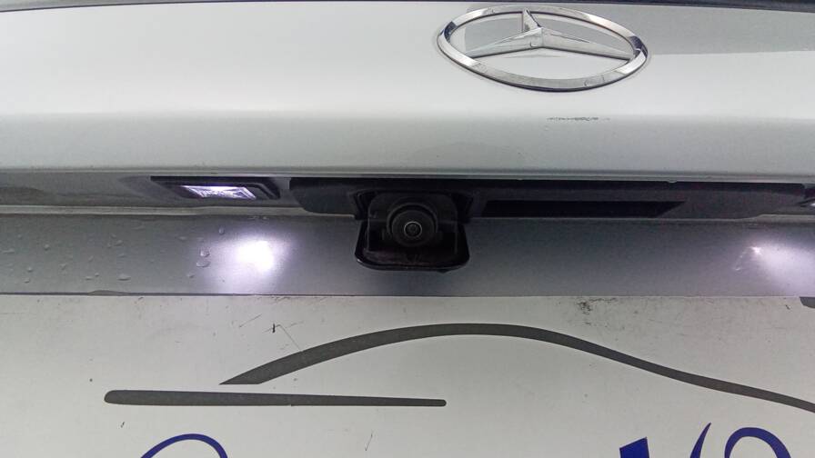 Mandataire Automobile occasion, recherche de Mercedes Glc-300-e-9g-tronic-4matic-amg-line-plus-toit - E-Motors