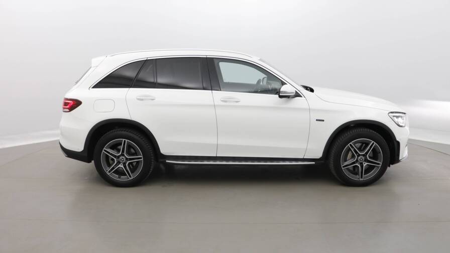 Mandataire Automobile occasion, recherche de Mercedes Glc-300-e-eq-power-9g-tronic-4matic-amg-line - E-Motors