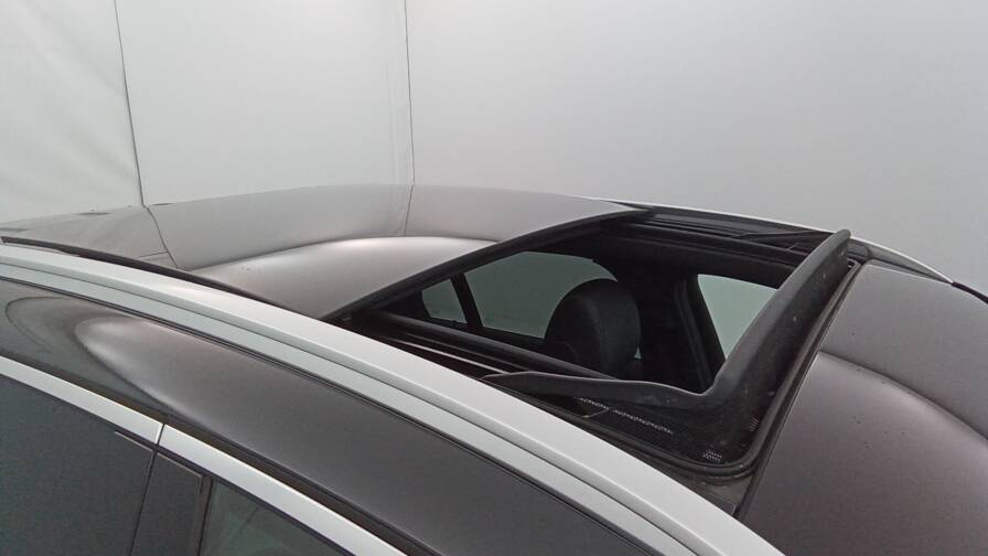 Mandataire Automobile occasion, recherche de Mercedes Glc-300e-9g-tronic-4matic-amg-line-plus-toit - E-Motors