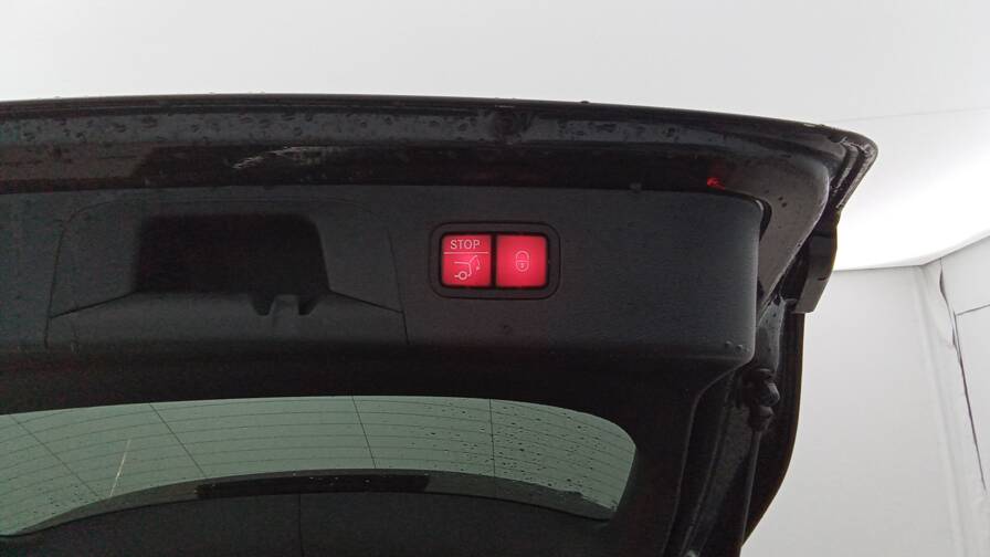 Mandataire Automobile occasion, recherche de Mercedes Glc-300e-9g-tronic-4matic-amg-line-plus-toit - E-Motors