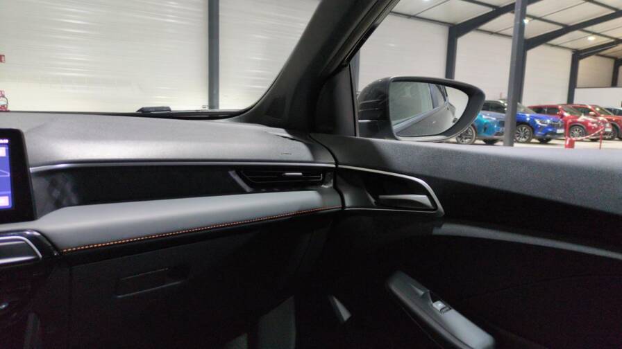 Mandataire Automobile occasion, recherche de Mg Mg3-1-5-l-hybrid-plus-195-ch-luxury-plus-radar-ar-plus-camera-360 - E-Motors