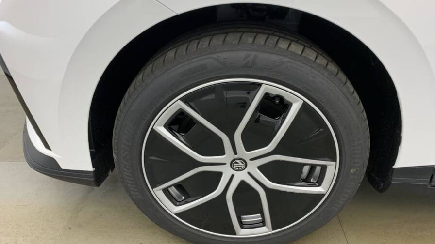 Mandataire Automobile neuf, recherche de Mg Mg4-electric-64kwh-150-kw-2wd-luxury - E-Motors