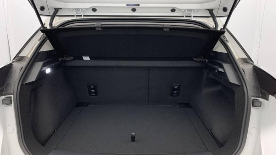 Mandataire Automobile neuf, recherche de Mg Mg4-electric-64kwh-150-kw-2wd-luxury - E-Motors