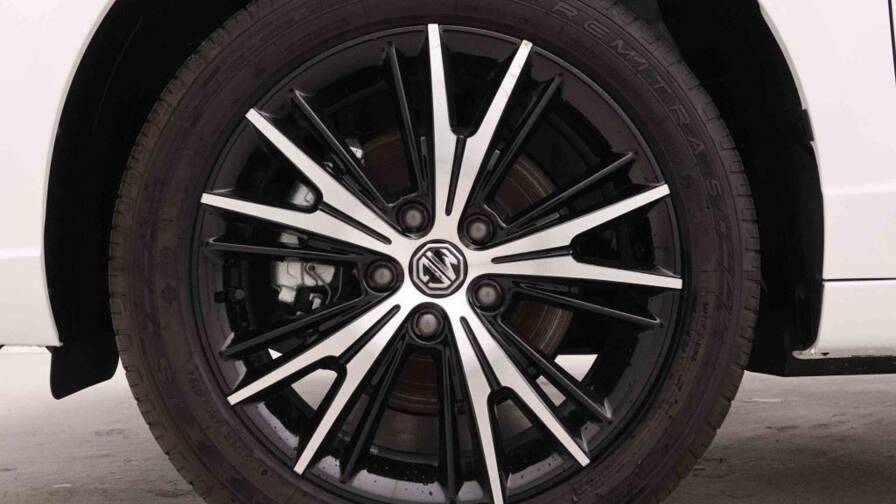 Mandataire Automobile neuf, recherche de Mg Mg5-luxury-61-kwh - E-Motors