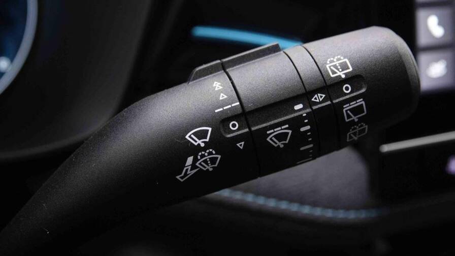 Mandataire Automobile neuf, recherche de Mg Mg5-luxury-61-kwh - E-Motors