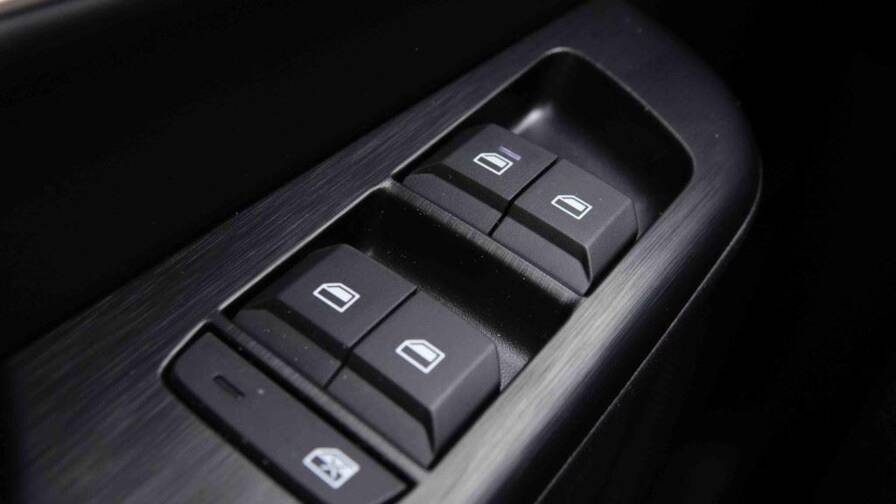 Mandataire Automobile neuf, recherche de Mg Zs-1-5-l-hybrid-plus-197-ch-luxury - E-Motors