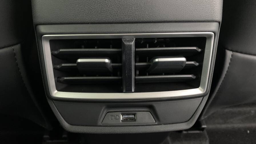 Mandataire Automobile neuf, recherche de Mg Zs-1-5-l-hybrid-plus-197-ch-luxury - E-Motors