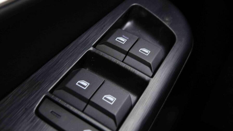 Mandataire Automobile neuf, recherche de Mg Zs-1-5-l-hybrid-plus-197-ch-luxury - E-Motors