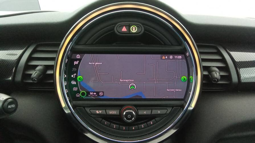 Mandataire Automobile occasion, recherche de Mini Hatch-3-portes-cooper-se-184-finition-yours-plus-toit - E-Motors