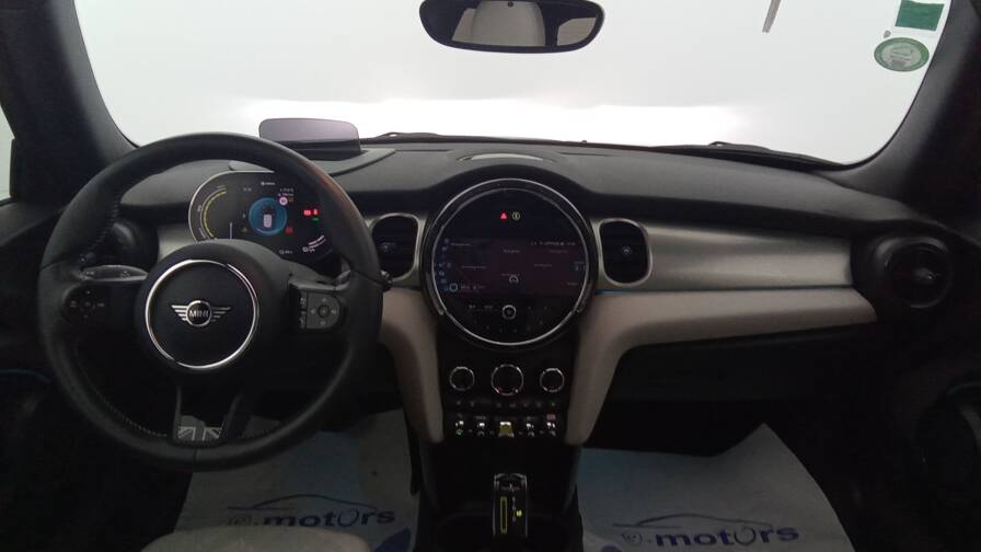 Mandataire Automobile occasion, recherche de Mini Hatch-3-portes-cooper-se-184-mini-yours - E-Motors