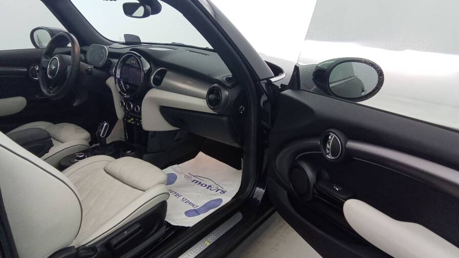 Mandataire Automobile occasion, recherche de Mini Hatch-3-portes-cooper-se-184-mini-yours - E-Motors