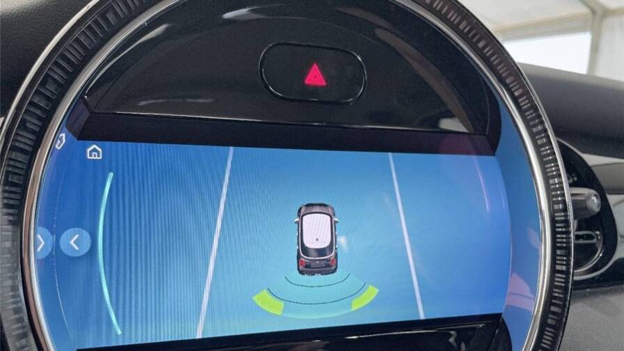 Mandataire Automobile occasion, recherche de Mini Mini-f55-hatch-5-portes-cooper-136-ch-dkg7-essential - E-Motors