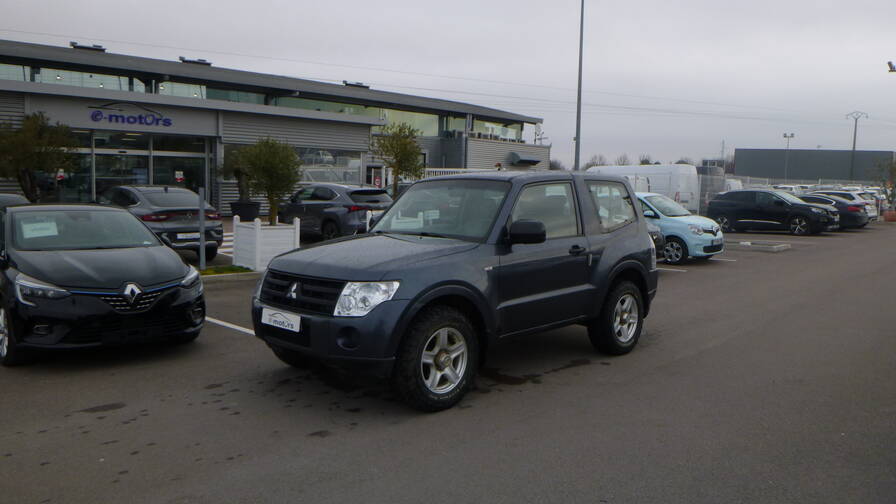 Avis-mandataire-auto-Emotors-Mitsubishi-Pajero-court-3-2-di-d-inform.