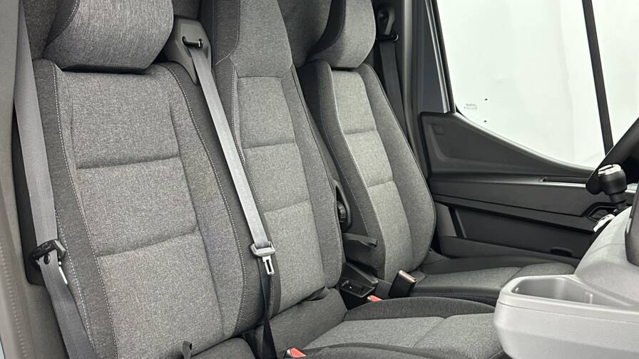 Mandataire Automobile neuf, recherche de Nissan Interstar-iii-l3h2-3t5-2-0-dci-150ch-tekna - E-Motors