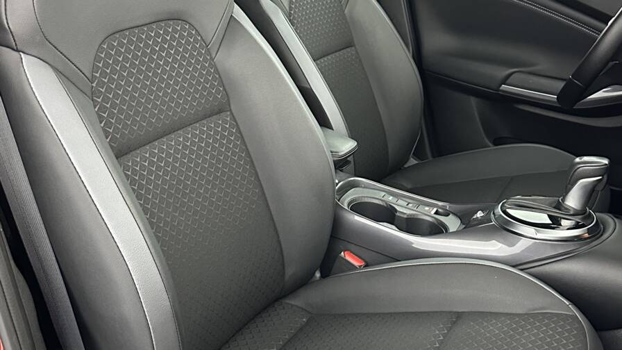 Mandataire Automobile occasion, recherche de Nissan Juke-1-6-hybrid-143ch-n-connecta - E-Motors