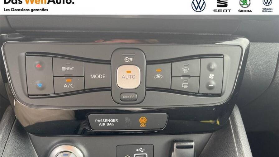 Mandataire Automobile occasion, recherche de Nissan Leaf-ii-electrique-40kwh-acenta - E-Motors