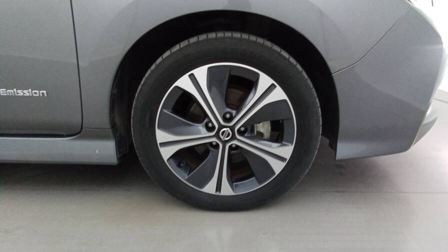 Mandataire Automobile occasion, recherche de Nissan Leaf-electrique-40kwh-n-connecta - E-Motors