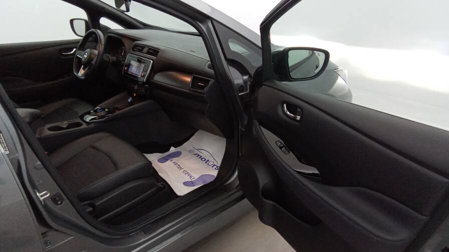 Mandataire Automobile occasion, recherche de Nissan Leaf-electrique-40kwh-n-connecta - E-Motors