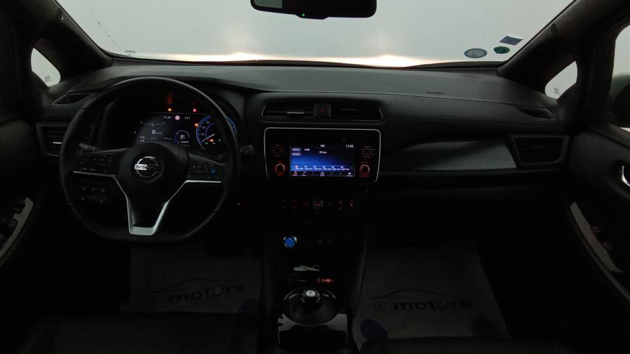 Mandataire Automobile occasion, recherche de Nissan Leaf-electrique-40kwh-n-connecta - E-Motors