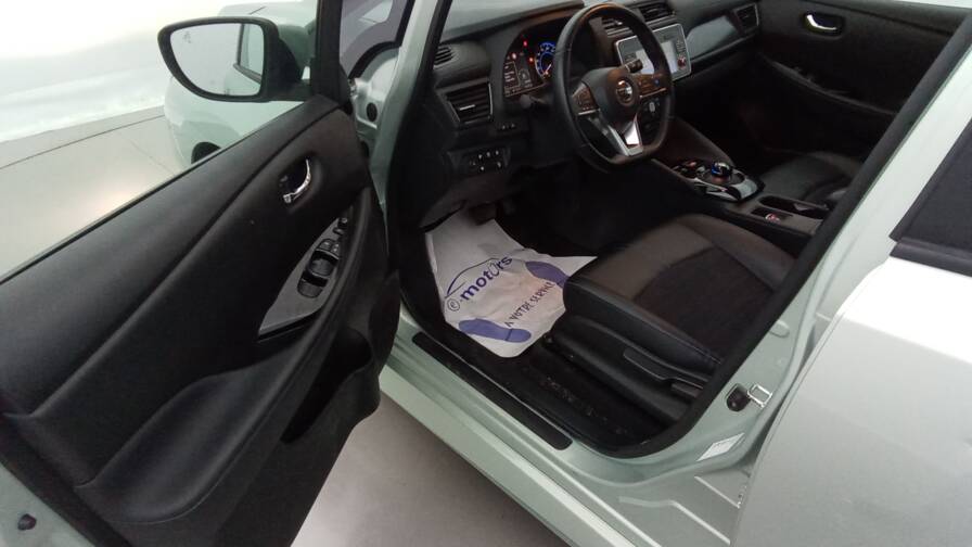 Mandataire Automobile occasion, recherche de Nissan Leaf-electrique-40kwh-n-connecta - E-Motors
