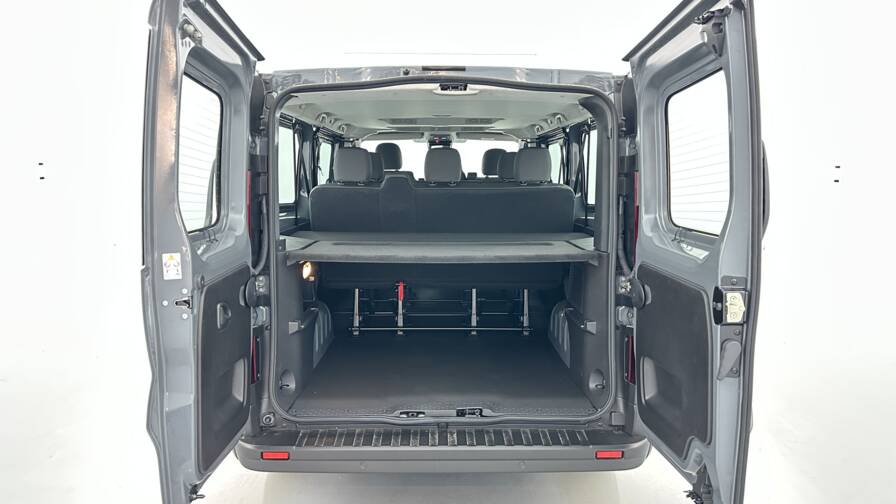 Mandataire Automobile occasion, recherche de Nissan Primastar-combi-ii-l2h1-3-0t-2-0-dci-150ch-acenta - E-Motors