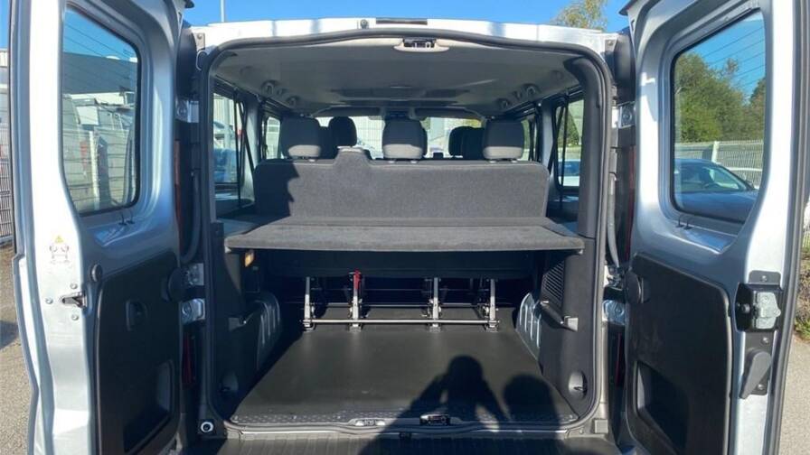 Mandataire Automobile occasion, recherche de Nissan Primastar-combi-l2h1-3-0t-2-0-dci-150-s-s-dct-gsr2b-n-connecta - E-Motors