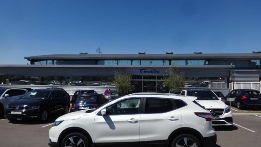 Avis-mandataire-auto-Emotors-Nissan-Qashqai-N-connecta-dig-t-115-4x2-plus-pack-design.