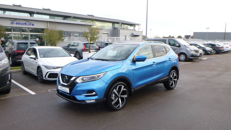 Avis-mandataire-auto-Emotors-Nissan-Qashqai-Tekna-dci-115-dct-plus-toit-panoramique-plus-bose.