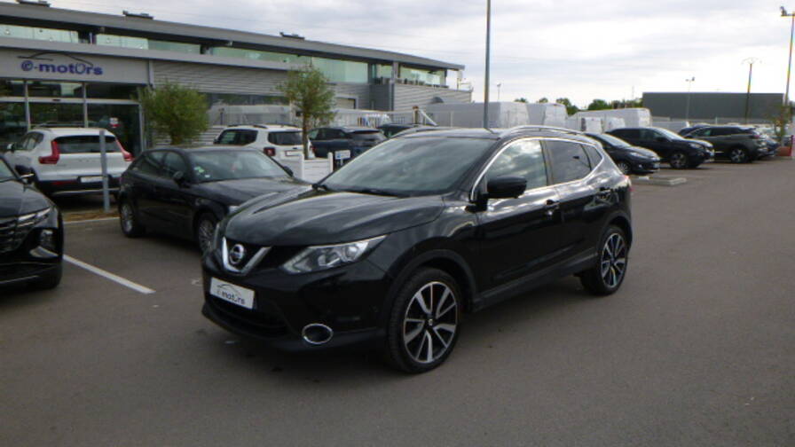 Avis-mandataire-auto-Emotors-Nissan-Qashqai-1-6-dci-130-xtronic-tekna.