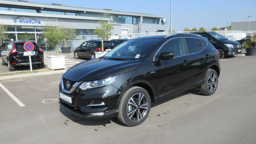 Avis-mandataire-auto-Emotors-Nissan-Qashqai-N-connecta-dci-130-intelligent-4x4-plus-pack-design.