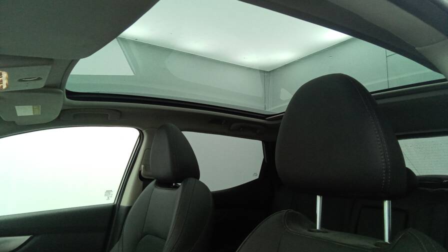 Mandataire Automobile occasion, recherche de Nissan Qashqai-1-3-dig-t-140-tekna - E-Motors