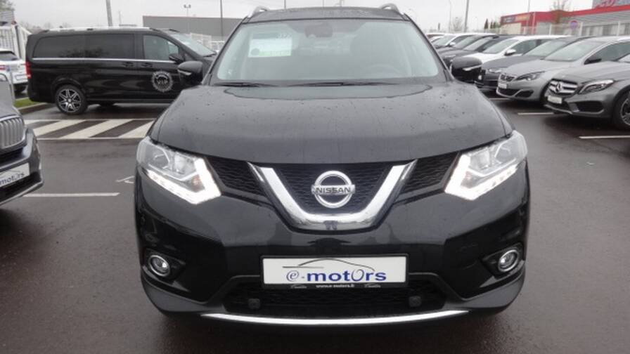 Avis-mandataire-auto-Emotors-Nissan-X-trail-Tekna-dci-130-7pl-4x4.