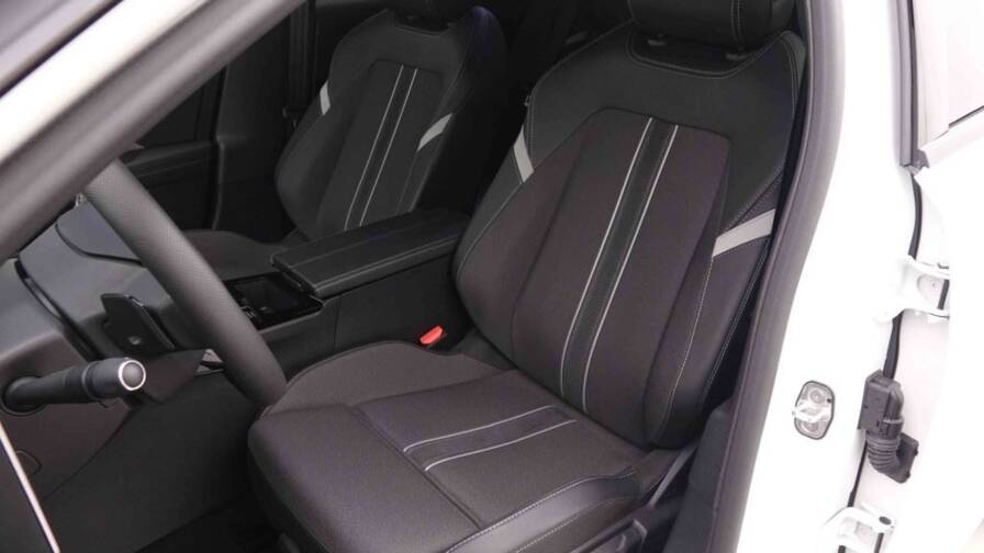 Mandataire Automobile neuf, recherche de Opel Astra-1-2-hybrid-136-bva8-gs-line - E-Motors