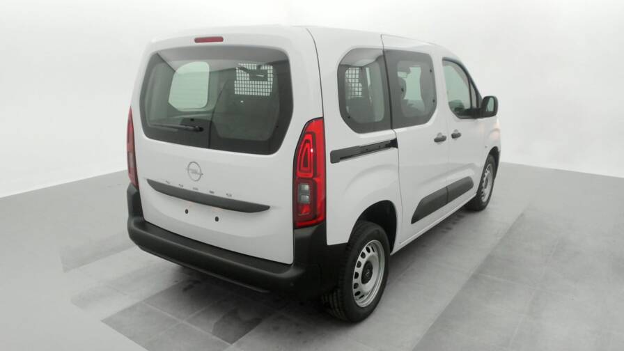 Mandataire Automobile neuf, recherche de Opel Combo-cabine-approfondie-ca-m-bluehdi-100-s-s-bvm6 - E-Motors