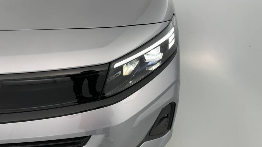 Mandataire Automobile neuf, recherche de Opel Combo-cargo-m-650kg-1-5-bluehdi-100ch - E-Motors