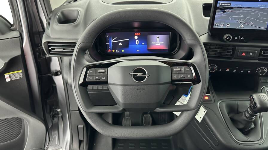 Mandataire Automobile neuf, recherche de Opel Combo-cargo-m-650kg-1-5-bluehdi-100ch - E-Motors