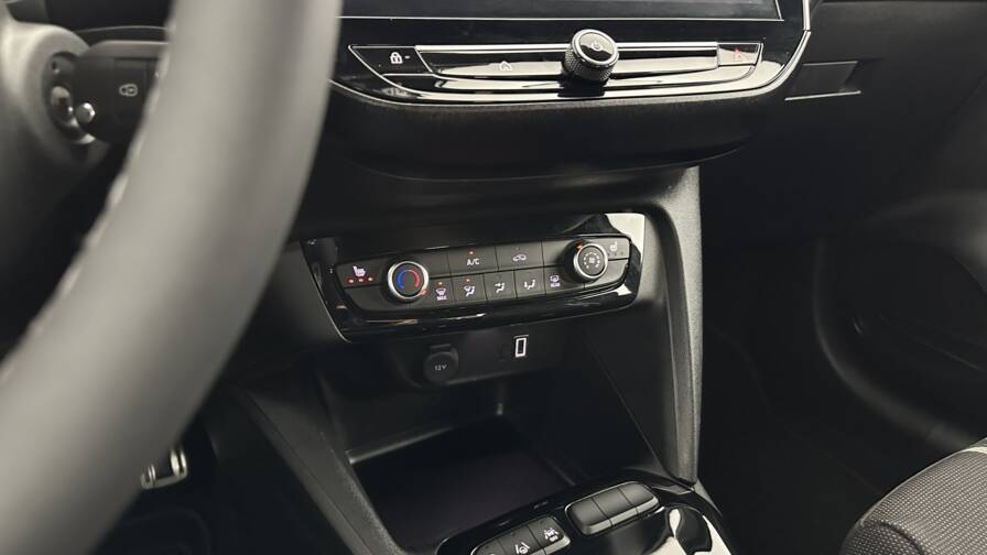 Mandataire Automobile occasion, recherche de Opel Corsa-1-2-turbo-100ch-gs-bva8 - E-Motors