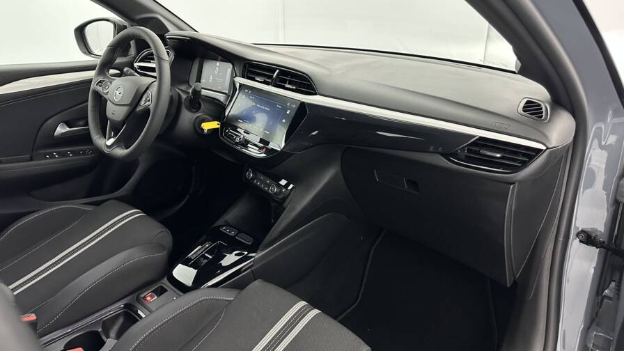 Mandataire Automobile occasion, recherche de Opel Corsa-1-2-turbo-100ch-gs-bva8 - E-Motors