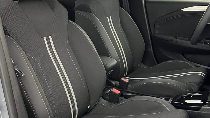 Mandataire Automobile occasion, recherche de Opel Corsa-1-2-turbo-100ch-gs-bva8 - E-Motors