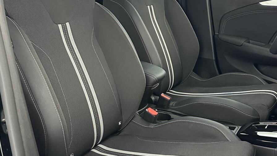 Mandataire Automobile occasion, recherche de Opel Corsa-1-2-turbo-100ch-gs-bva8 - E-Motors