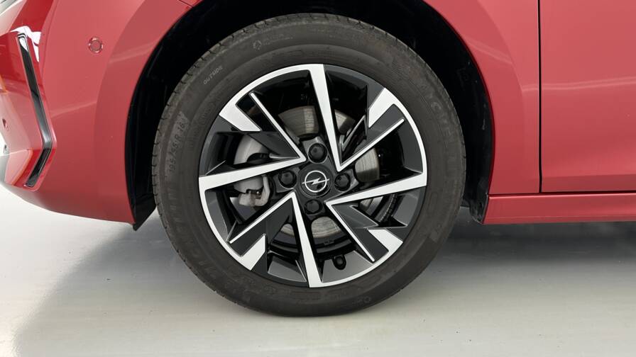 Mandataire Automobile occasion, recherche de Opel Corsa-1-2-turbo-100ch-gs-bva8 - E-Motors