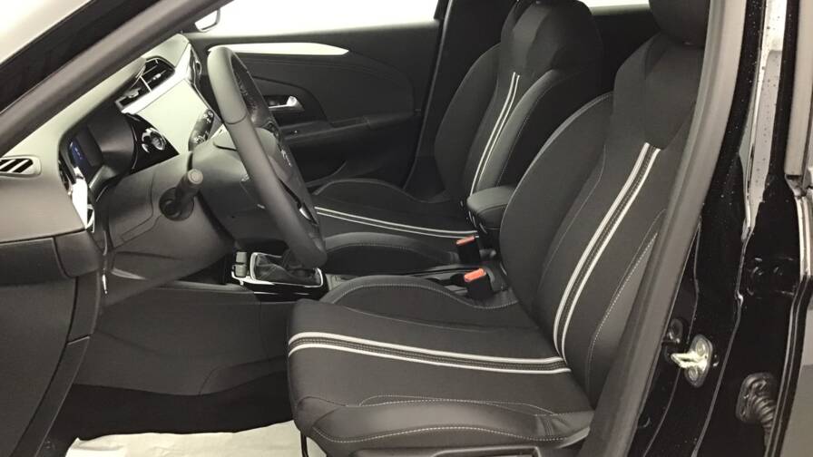 Mandataire Automobile occasion, recherche de Opel Corsa-1-2-turbo-100-ch-bvm6-gs5-portes-vp-essence-sans-plomb072023-en-cours - E-Motors