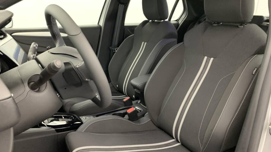 Mandataire Automobile neuf, recherche de Opel Corsa-1-2-turbo-hybrid-110-ch-e-dct6-gs - E-Motors