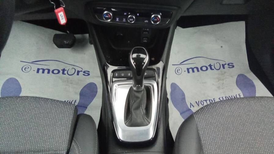 Mandataire Automobile occasion, recherche de Opel Crossland-1-2-turbo-130-bva6-elegance-plus-gpspro-plus-cam-ra - E-Motors