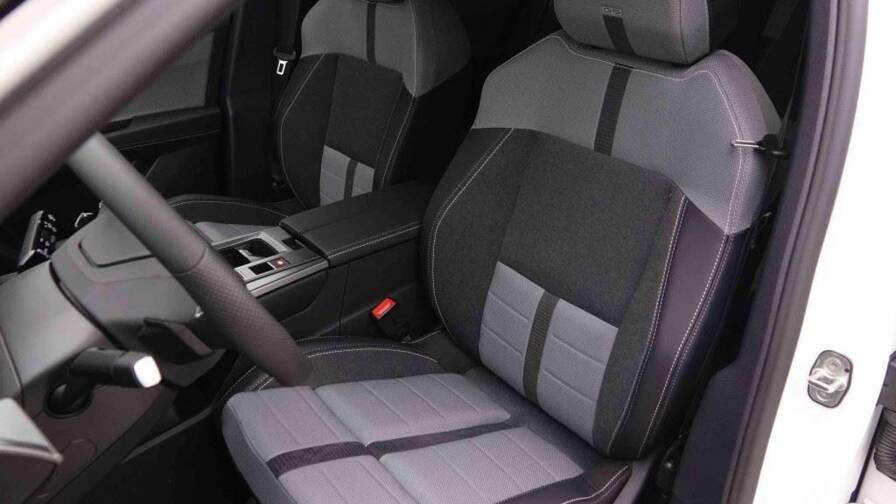 Mandataire Automobile neuf, recherche de Opel Grandland-1-2-t-hybrid-145-gs - E-Motors