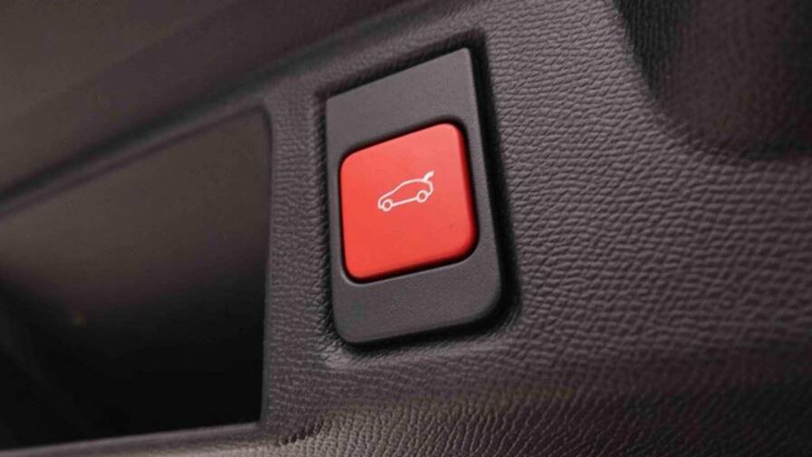 Mandataire Automobile neuf, recherche de Opel Grandland-1-2-t-hybrid-145-gs - E-Motors