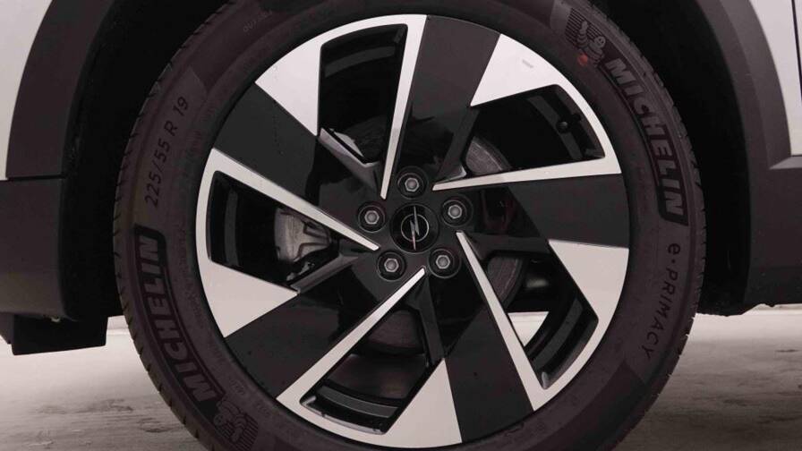 Mandataire Automobile neuf, recherche de Opel Grandland-1-2-turbo-hybrid-145-ch-e-dct6-gs - E-Motors