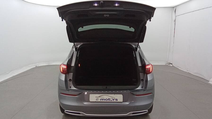 Mandataire Automobile occasion, recherche de Opel Grandland-1-5-diesel-130-bva8-elegance-plus-gpspro - E-Motors