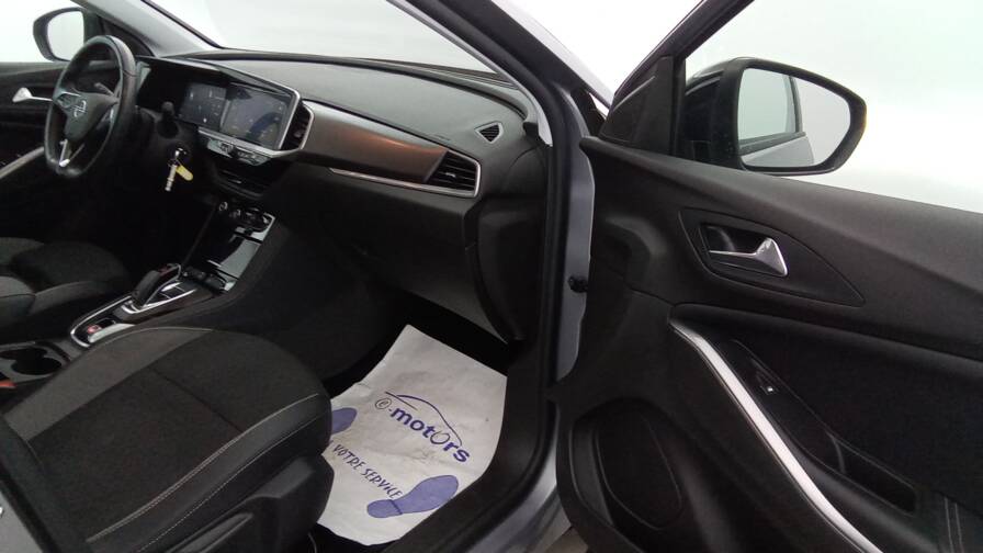 Mandataire Automobile occasion, recherche de Opel Grandland-1-5-diesel-130-bva8-elegance-plus-gpspro - E-Motors