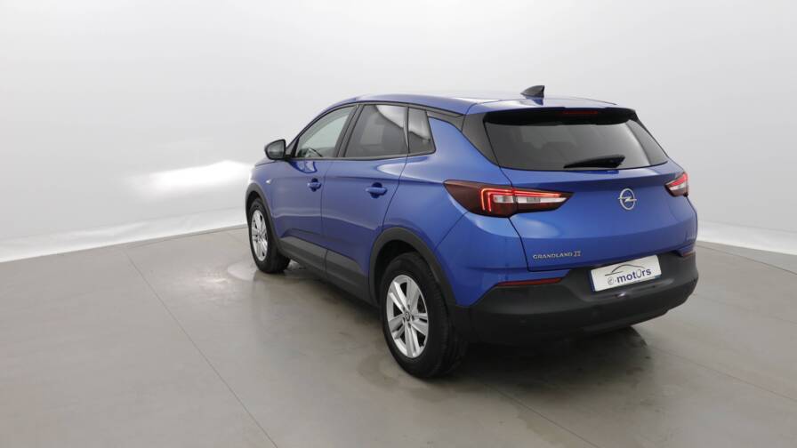 Mandataire Automobile occasion, recherche de Opel Grandland-x-1-2-turbo-130-bva8-edition-gps-pdc-ar-av - E-Motors